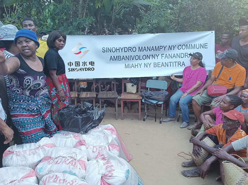 大米分發(fā)現(xiàn)場 (3).jpg