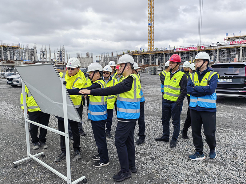 0-1 唐玉華到塞爾維亞體育場項目督導檢查.jpg